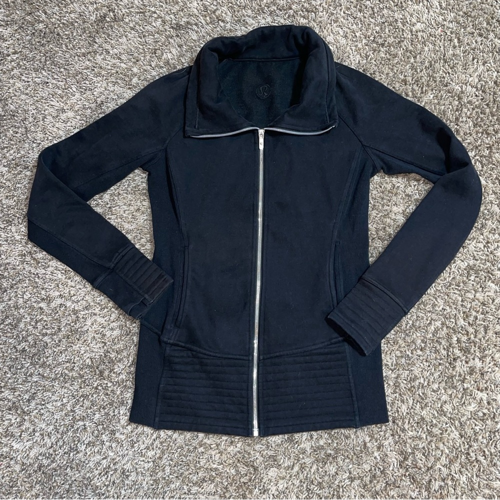 Lululemon Radiant Jacket Size 8 Black